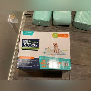 Multiple Puppy training peeing pads